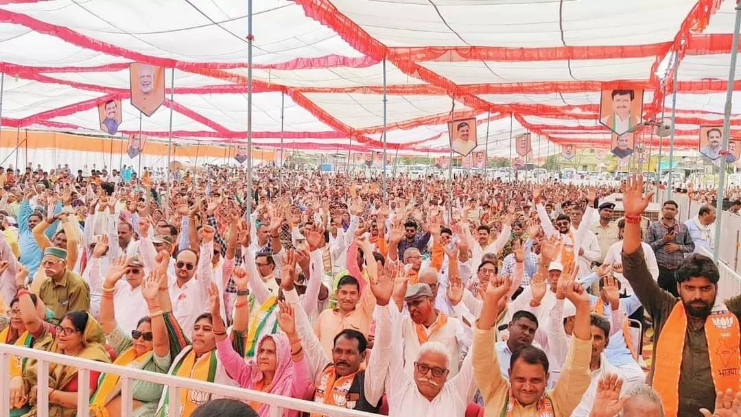 भाजपा खरा सोना, कांग्रेस जंग लगा लोहा: राजनाथ सिंह, नागौद में रक्षा मंत्री ने की भाजपा प्रत्याशी के पक्ष में सभा