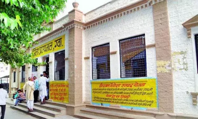 ग्वालियर में जिला अस्पताल की बिगड़ी जांच सुविधा, उपचार के लिए मरीज परेशान