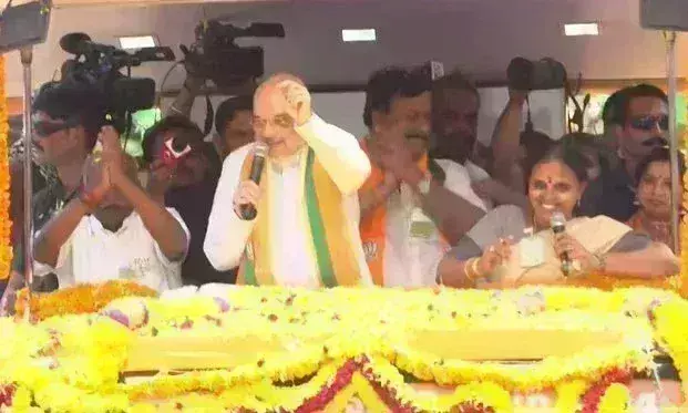 गृहमंत्री अमित शाह ने कन्याकुमारी में किया रोड शो, जमकर उमड़ी भीड़