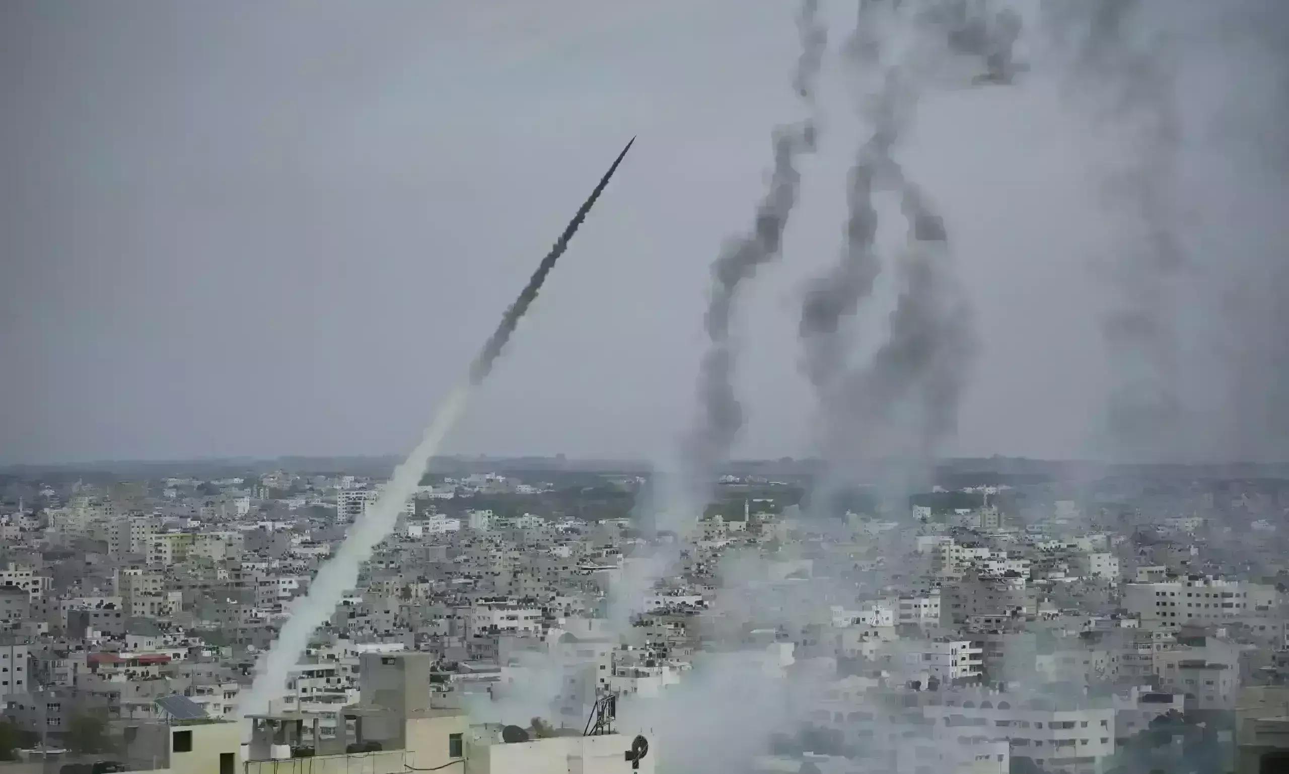 ईरान ने इजरायल पर मिसाइल व ड्रोन से किया हमला, नेतन्याहू ने कहा- हर स्थिति को तैयार