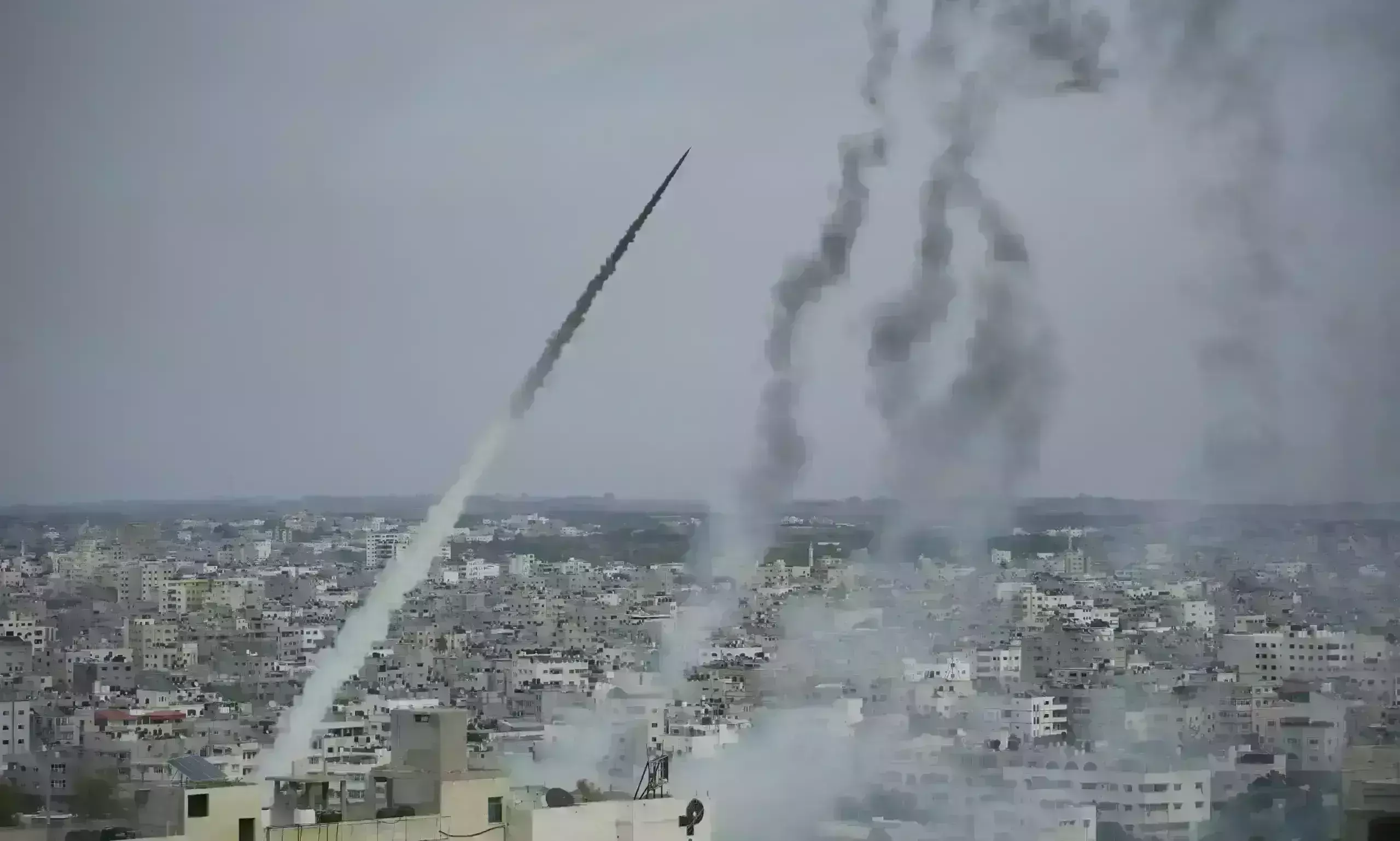 ईरान ने इजरायल पर मिसाइल व ड्रोन से किया हमला, नेतन्याहू ने कहा- हर स्थिति को तैयार