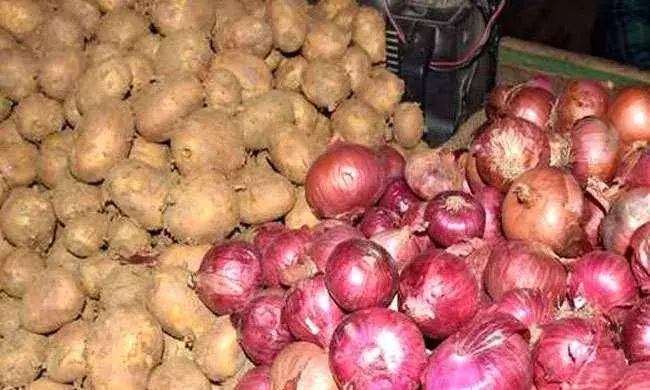 चुनाव से पहले बढ़ी थोक महंगाई दर, आलू-प्याज की कीमतों में 50 फीसदी वृद्धि बना कारण