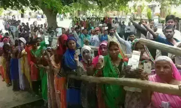 उप्र की आठ सीटों पर पांच बजे तक 57.54 फीसदी मतदान, सहारनपुर में सबसे ज्यादा वोटिंग