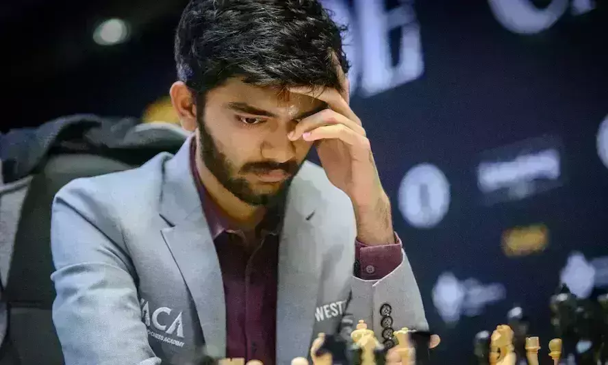 17 साल के गुकेश ने शतरंज में रचा इतिहास, 40 साल पुराना रिकॉर्ड तोड़कर जीता खिताब