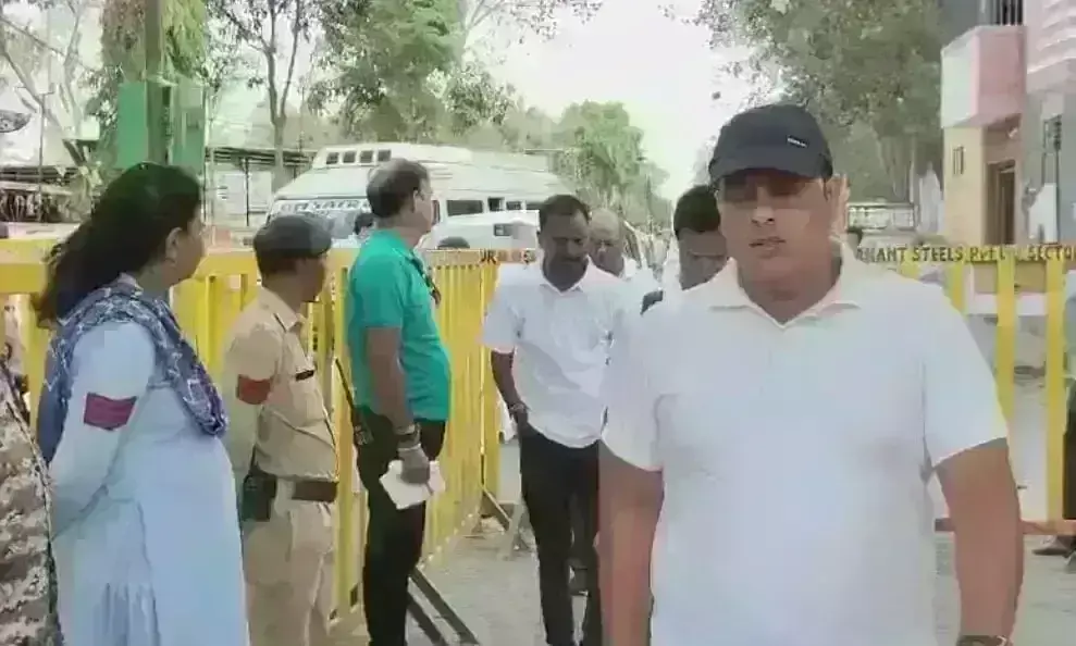 भोजशाला में 32वें दिन सर्वे जारी, ASI की टीम पेपर पर उकेर रही शिलालेख