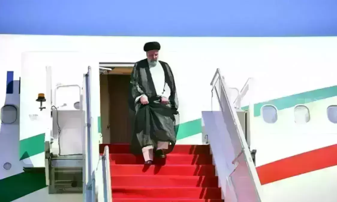 इजरायल से तनाव के बीच पाकिस्तान पहुंचे ईरान के राष्ट्रपति, अमेरिका हुआ नाराज इजरायल से तनाव के बीच पाकिस्तान पहुंचे ईरान के राष्ट्रपति, अमेरिका हुआ नाराज