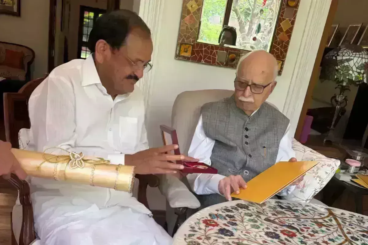 पर्याप्त संसाधनों के बिना मुफ्त उपहार का वादा करने से बचें राजनीतिक दल