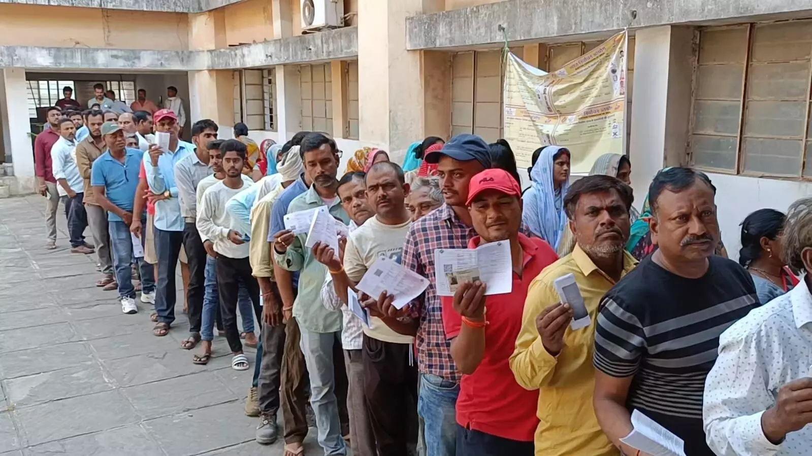 सतना संसदीय क्षेत्र में 60.37 प्रतिशत मतदान, छुट-पुट शिकायतों के बीच शांतिपूर्ण वोटिंग