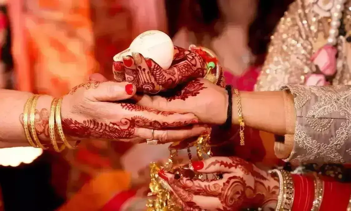 सुप्रीम कोर्ट की अहम टिप्पणी, बिना रीति-रिवाज और सात फेरे लिए बिना हिन्दू शादी मान्य नहीं