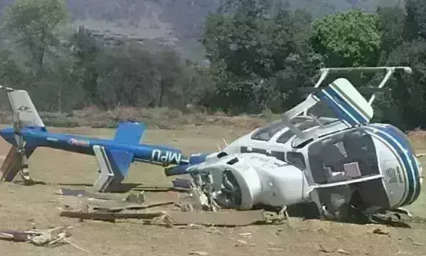 महाराष्ट्र के रायगढ़ में हेलीकॉप्टर क्रैश, बाल-बाल बची शिवसेना नेत्री