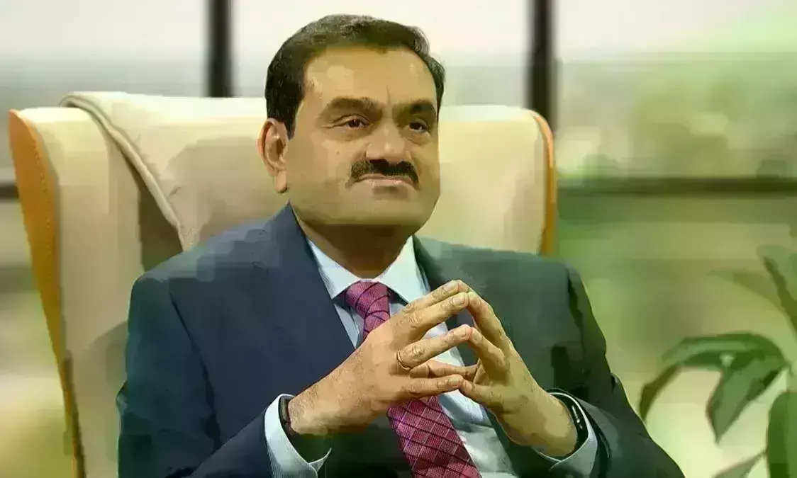 Adani समूह की बढ़ी मुश्किलें, SEBI ने 6 कंपनियों को जारी किया कारण बताओ नोटिस