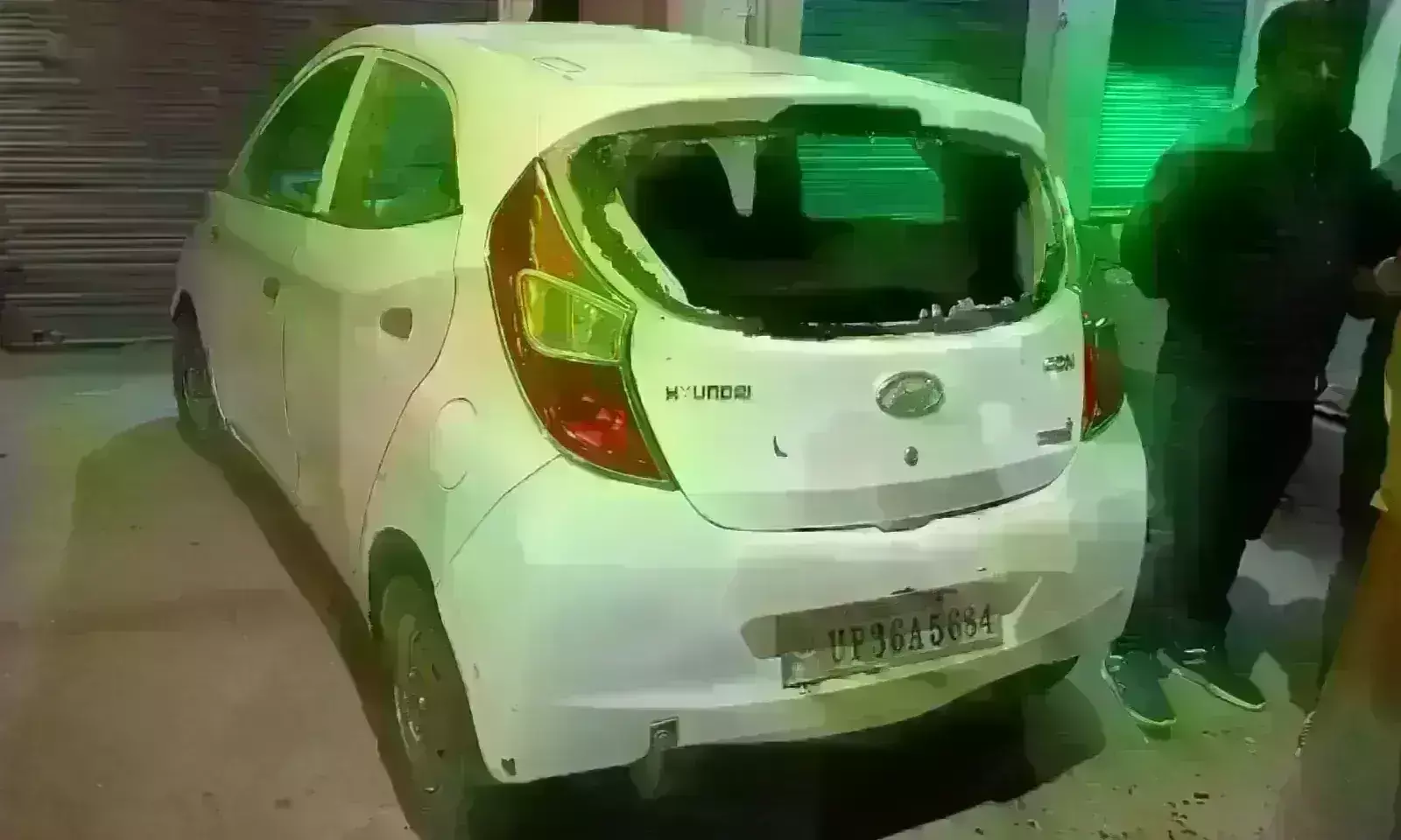 अमेठी में कांग्रेस नेताओं की गाड़ियों में तोड़फोड़, पुलिस ने दर्ज की FIR