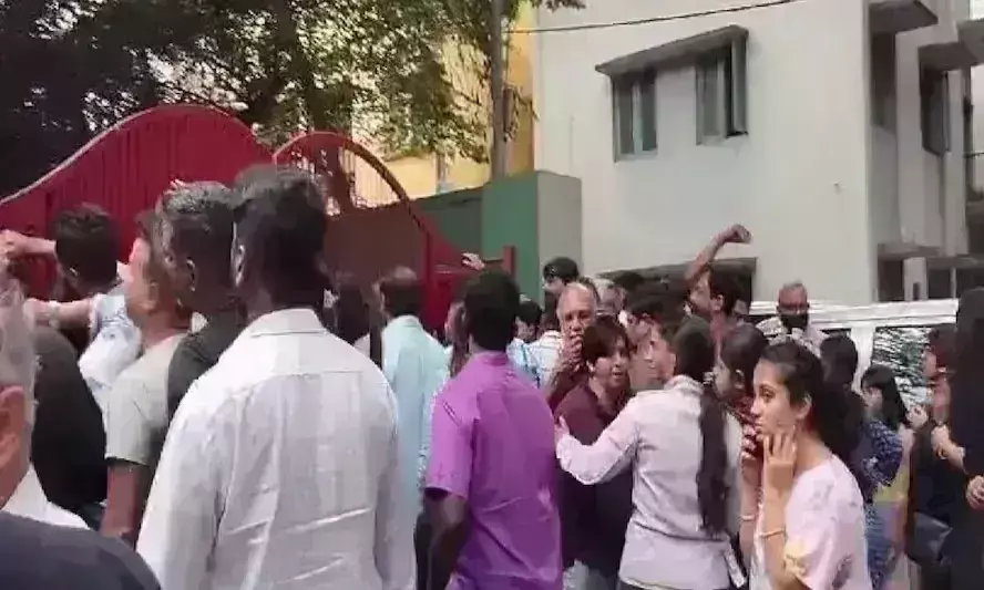 अहमदाबाद में कई स्कूलों को मिली बम से उड़ाने की धमकी, ई-मेल मिलते ही मचा हड़कंप