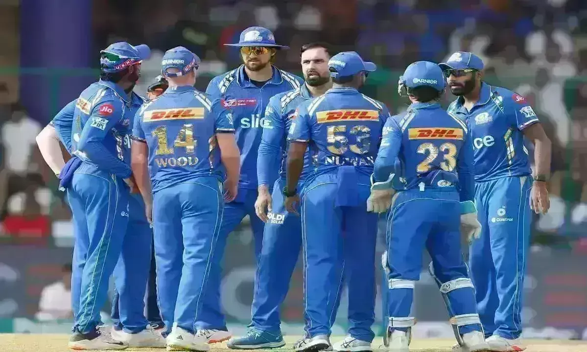 IPL : प्लेऑफ की दौड़ से बाहर हुई मुंबई इंडियंस, KKR और RR टॉप पर