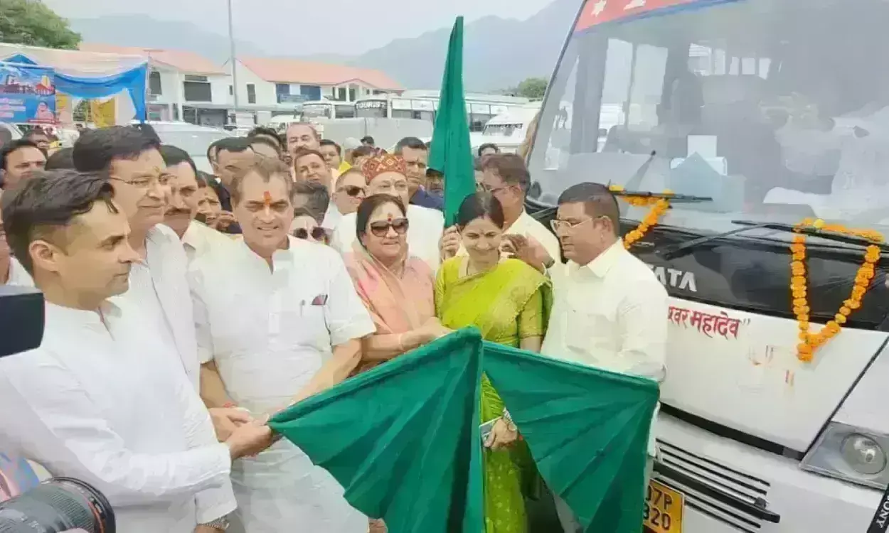 Char Dham Yatra : ऋषिकेश से 135 वाहनों में 4050 श्रद्धालु यात्रा पर रवाना