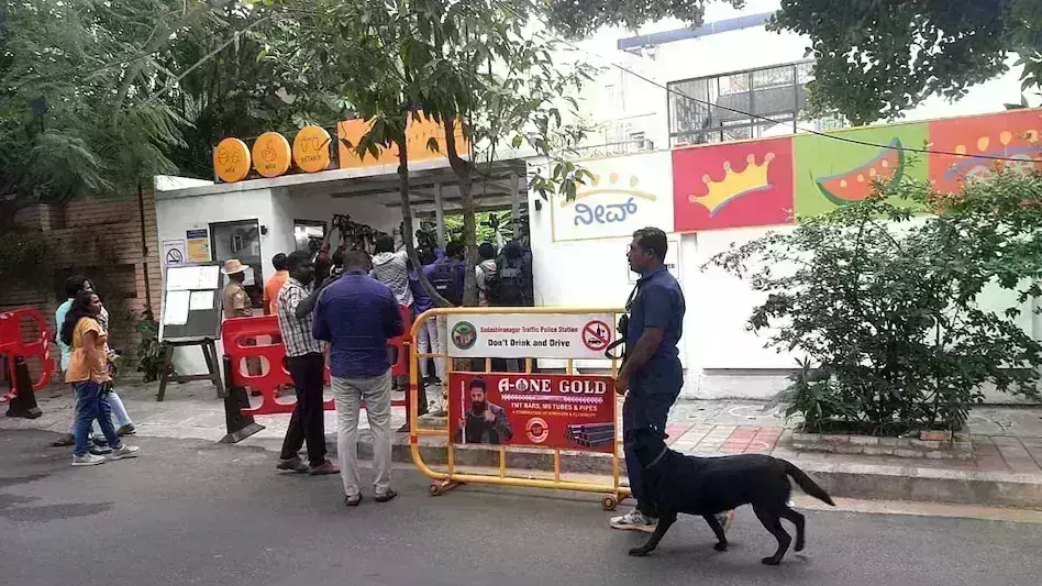 Jaipur Schools Bomb Threat: दिल्ली के बाद अब जयपुर के 6 स्कूलों को मिली बम से उड़ाने की धमकी, आनन- फानन में स्कूलों को कराया गया खाली