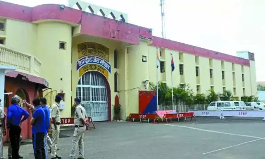 Bhopal Central Jail : सेंट्रल जेल के बाहर चाकूबाजी, भाजपा कार्यकर्ता की हत्या, 4 के खिलाफ FIR