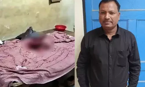UP Crime Story : प्यार में बाधा बन रहे पिता की बेटी ने की गला रेत कर हत्या, भाई पर हथौड़े  से वार...