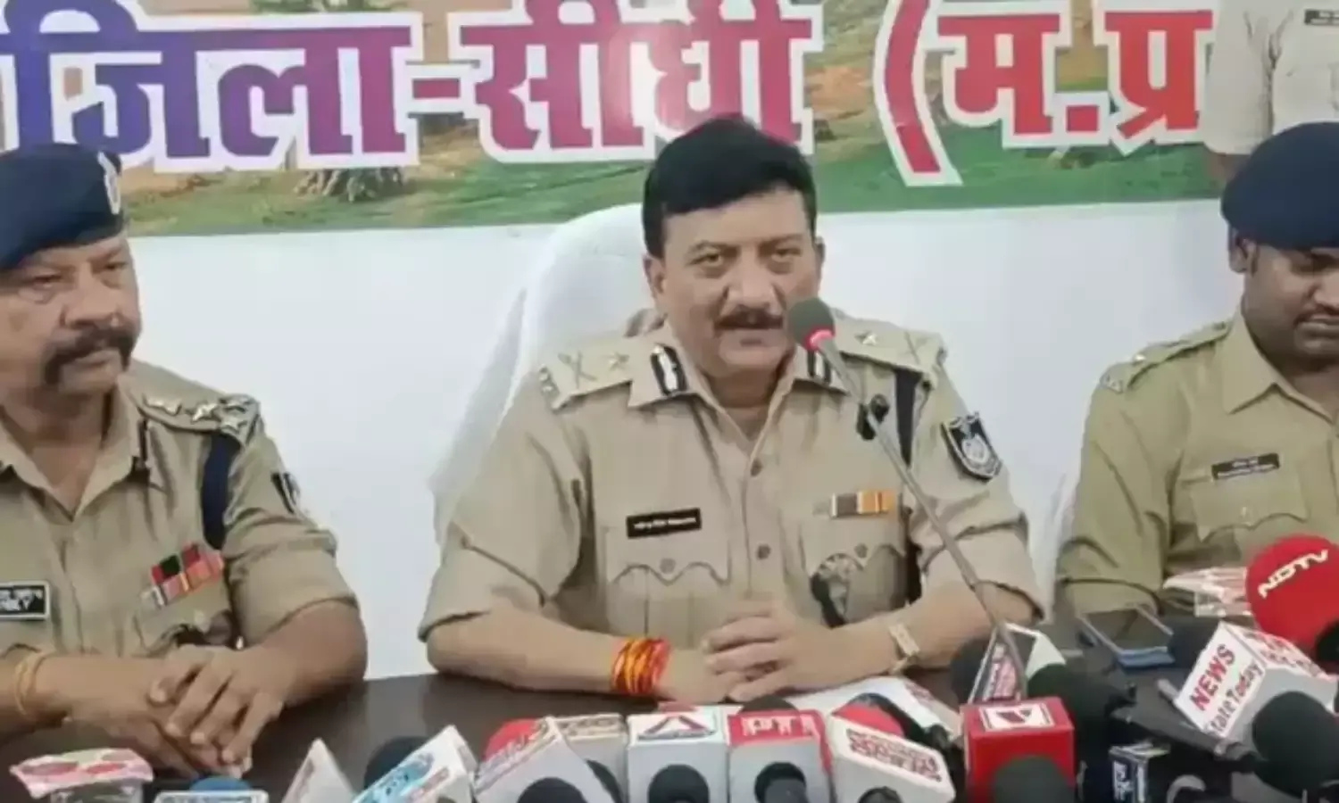 SIDHI RAPE CASE: सीधी घटना पर सीएम का एक्शन, छात्राओं के साथ हुई घटना की होगी एसआईटी जांच