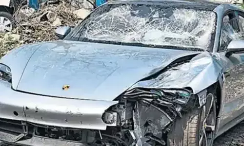 Porsche Car Accident : आरोपी के ब्लड सैंपल से छेड़छाड़ के आरोप में दो डॉक्टर गिरफ्तार