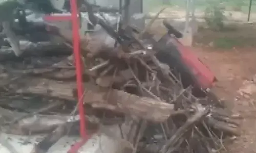 नारायणपुर में नक्सलियों ने लगाई मोबाइल टावर में आग, पुलिस द्वारा जंगल में सर्च ऑपरेशन जारी