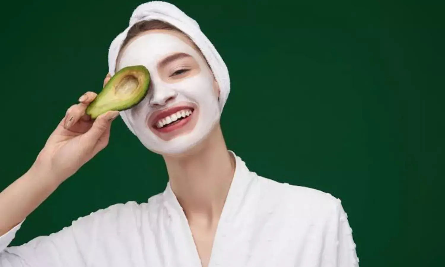 गर्मियों में घर में तैयार करें ये 5 होममेड फेस पैक, आपका चेहरा बनेगा ग्लोइंग और जवां