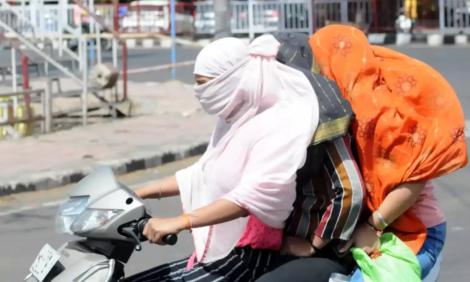 MP Weather Update: एमपी में गर्मी कहर लगातार जारी, मौसम विभाग की आशंका कई जिलों में हो सकती है हल्की बारिश