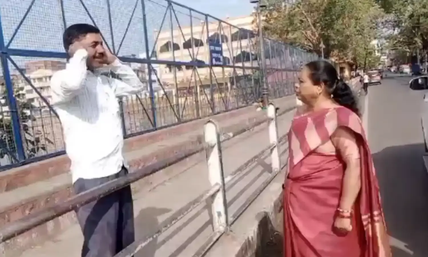 Bhopal News : एक्शन मोड में भोपाल महापौर, छोटा तालाब में कचरा फेंकने वाले को फटकारा