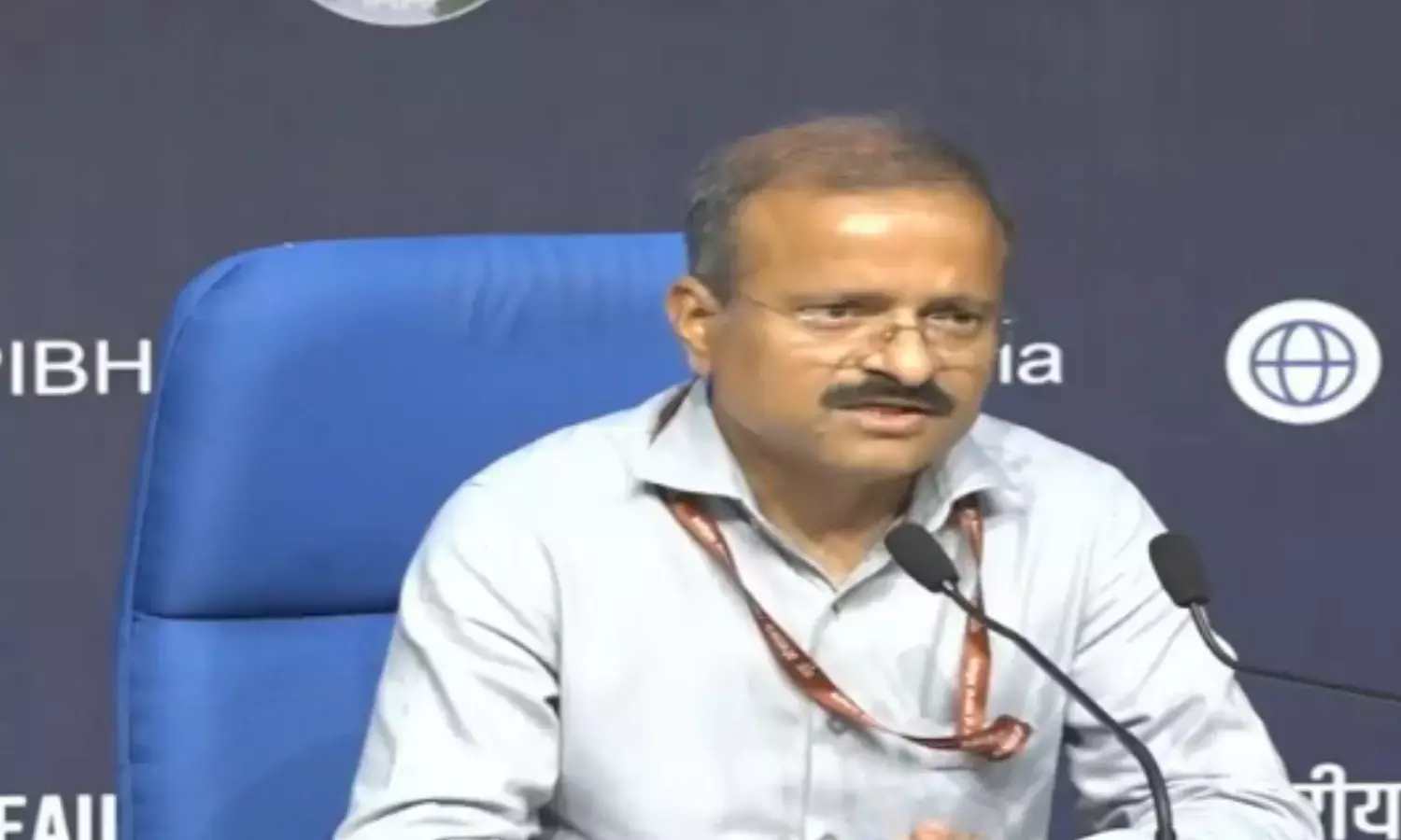 NEET Result 2024 Controversy : NTA ने फिर दी सफाई, कहा - मुद्दा 6 सेंटर पर 1600 उम्मीदवारों से जुड़ा NEET Result 2024 Controversy : NTA ने फिर दी सफाई, कहा - मुद्दा 6 सेंटर पर 1600 उम्मीदवारों से जुड़ा