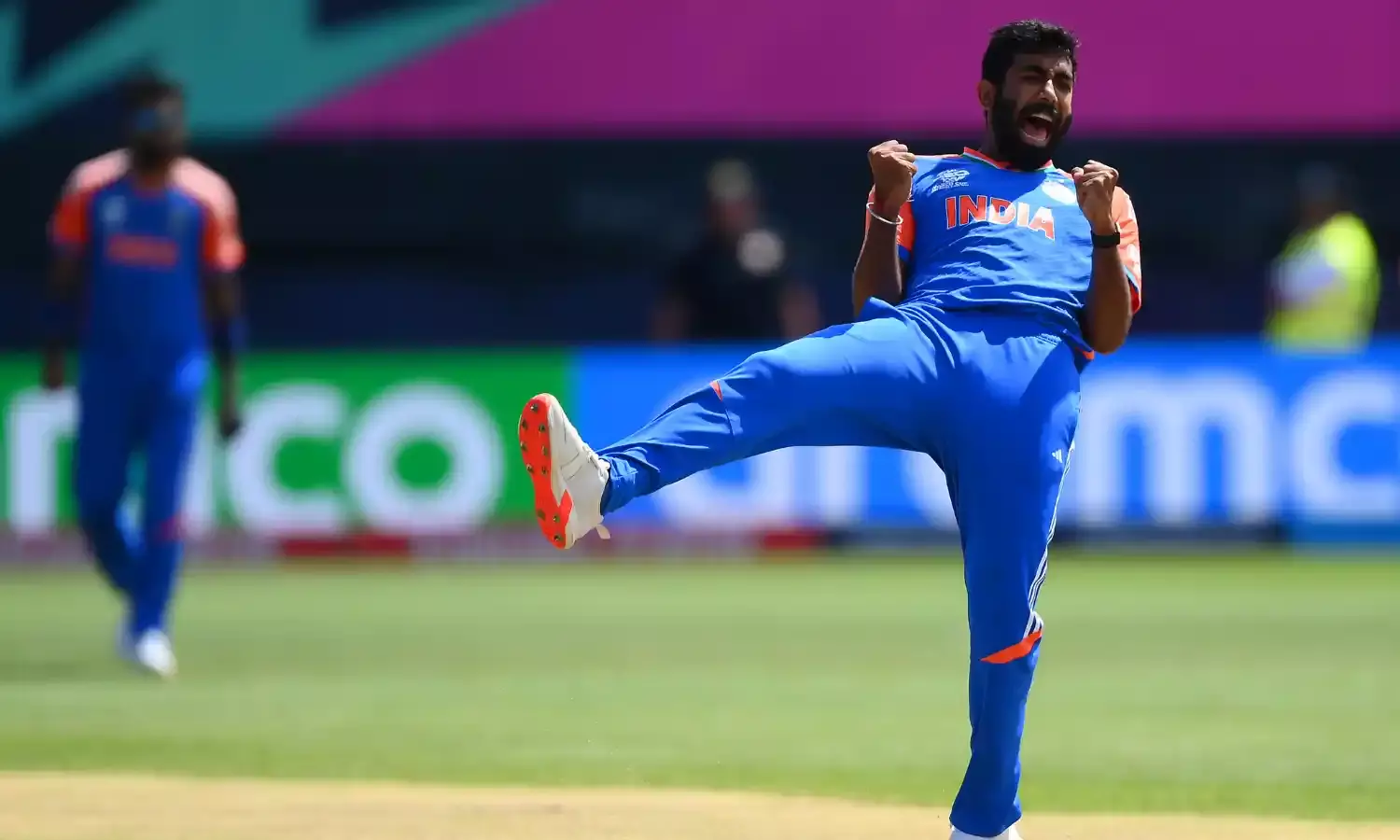 IND vs Pak: भारत ने रोमांचक मैच में पाकिस्तान 6 रन से रौंदा, बुमराह रहे जीत के हीरो