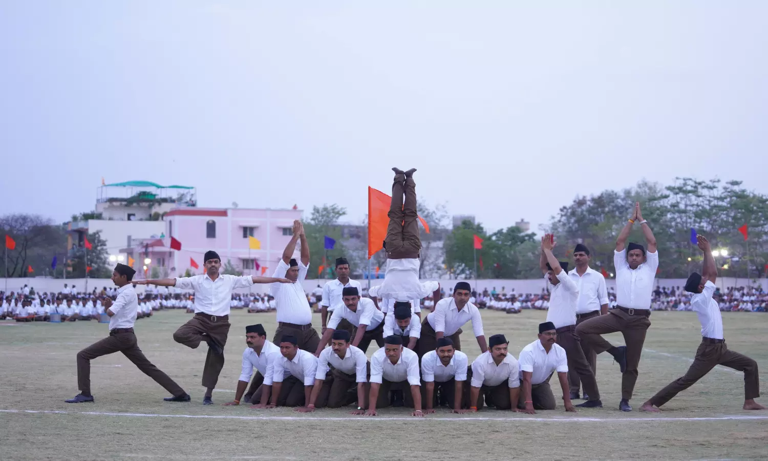 शारदा विहार में हुआ RSS मध्य क्षेत्र के ‘कार्यकर्ता विकास वर्ग-1’ का समापन कार्यक्रम, 4 प्रांतों के 382 स्वयंसेवकों ने लिया प्रशिक्षण