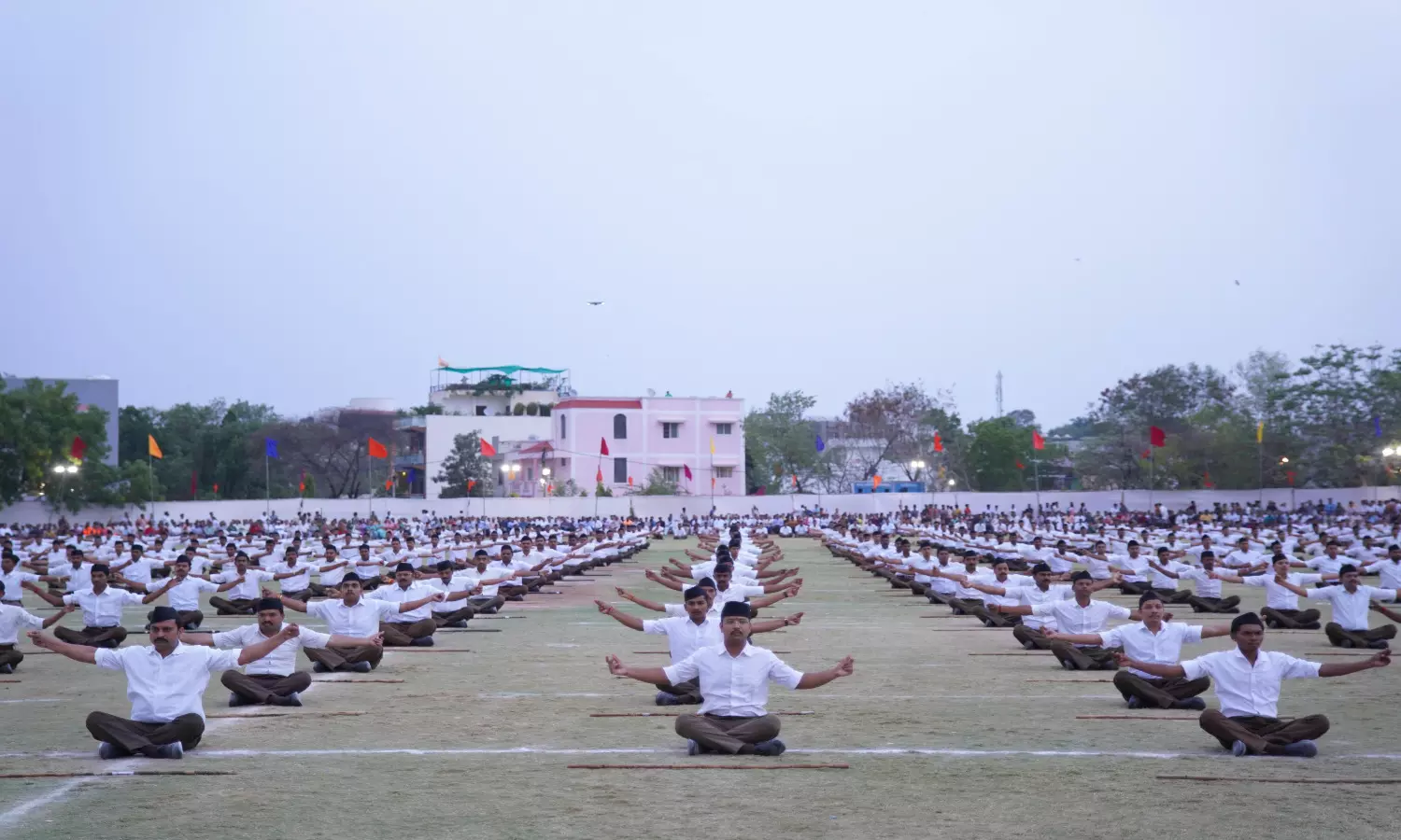 शारदा विहार में हुआ RSS मध्य क्षेत्र के ‘कार्यकर्ता विकास वर्ग-1’ का समापन कार्यक्रम, 4 प्रांतों के 382 स्वयंसेवकों ने लिया प्रशिक्षण
