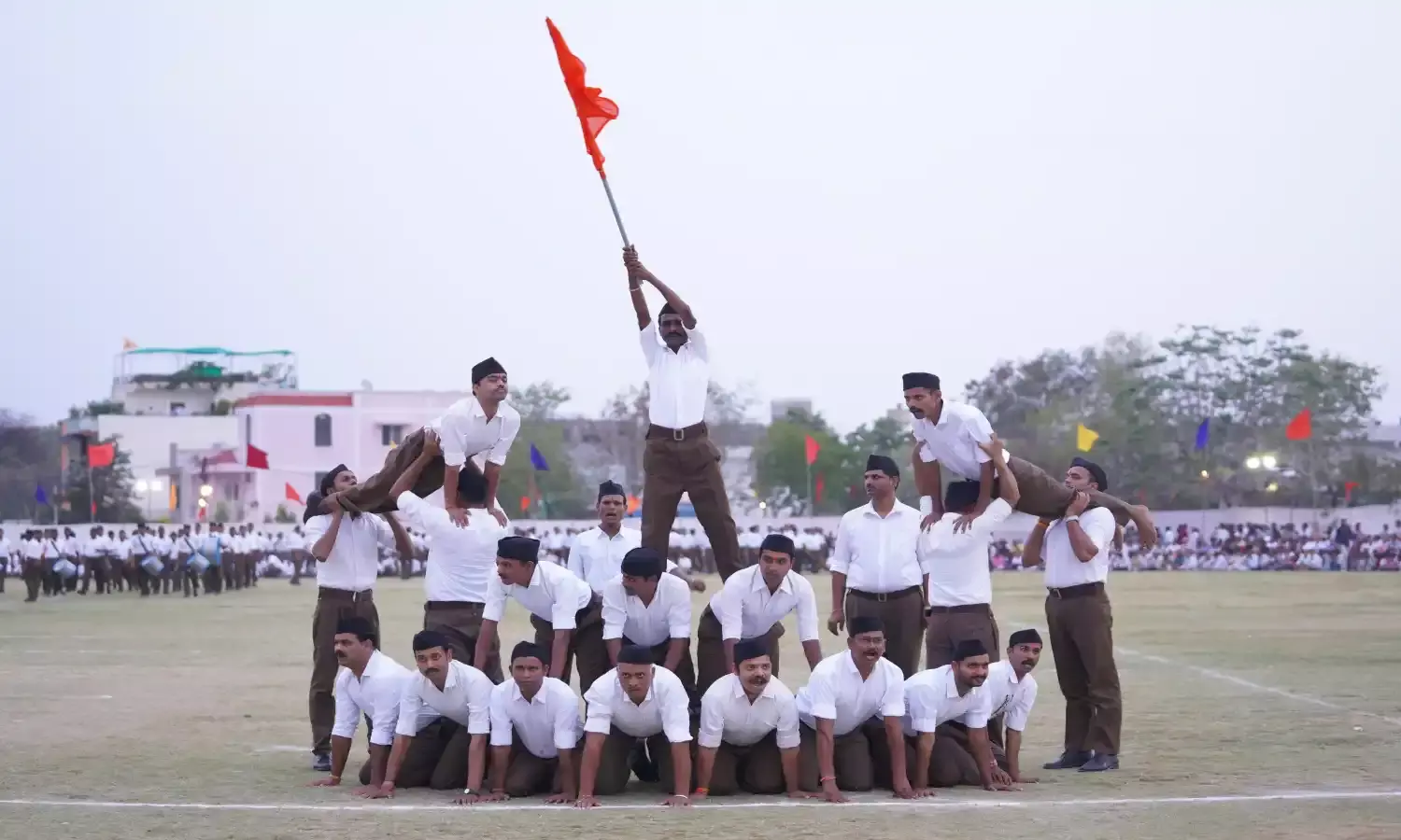 शारदा विहार में हुआ RSS मध्य क्षेत्र के ‘कार्यकर्ता विकास वर्ग-1’ का समापन कार्यक्रम, 4 प्रांतों के 382 स्वयंसेवकों ने लिया प्रशिक्षण शारदा विहार में हुआ RSS मध्य क्षेत्र के ‘कार्यकर्ता विकास वर्ग-1’ का समापन कार्यक्रम, 4 प्रांतों के 382 स्वयंसेवकों ने लिया प्रशिक्षण