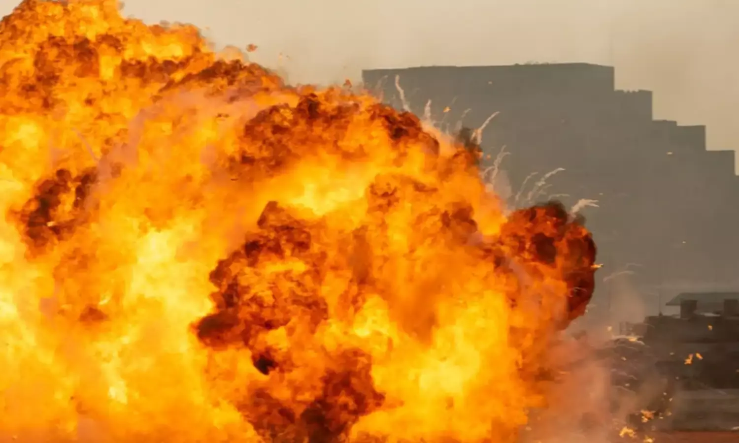 Nagpur Blast : नागपुर की विस्फोटक बनाने वाली फैक्ट्री में जोरदार धमाका, मालिक और मैनेजर फरार