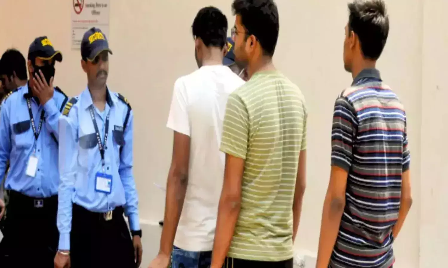 NEET क्वेश्चन पेपर लीक मामले में बड़ा एक्शन, EOU ने 9 छात्रों बुलाया दफ्तर, करेगी सवाल - जवाब