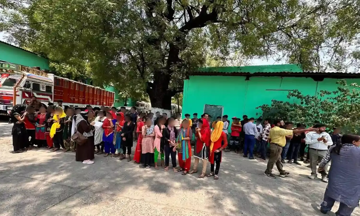 Action on Child Labor In Liquor Factory: सीएम मोहन के आदेश के बाद शराब फैक्ट्री में बालश्रम पर कार्रवाई, इतने अधिकारी सस्पेंड