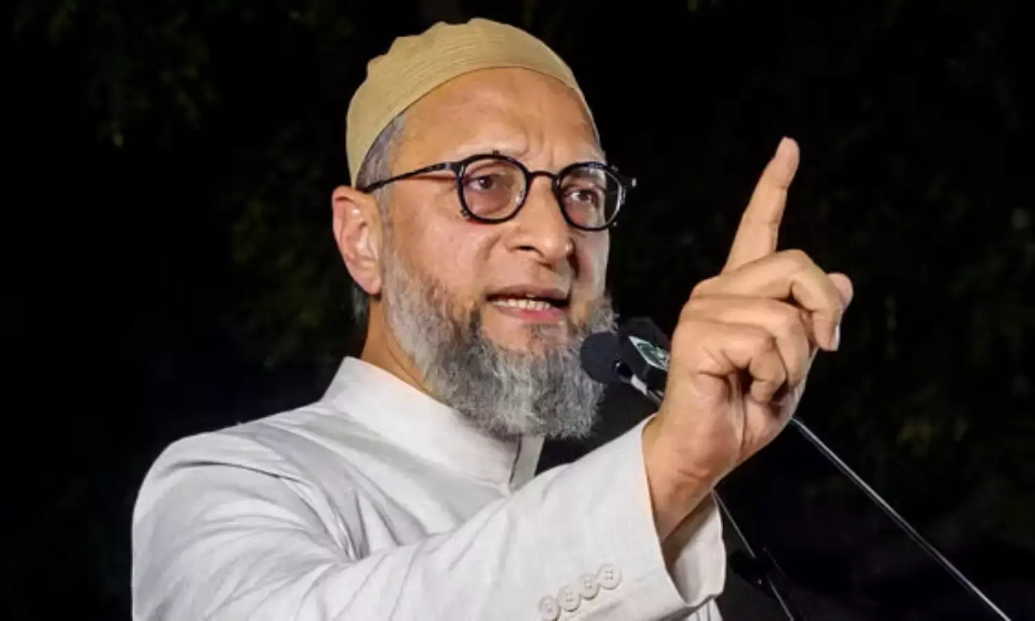 Asaduddin Owaisi: मंडला में गोमांस को लेकर हुए बुलडोजर एक्शन पर ओवैसी ने उठाए सवाल, ट्वीट कर बोली ये बात