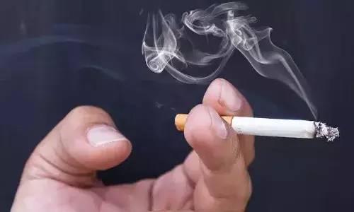 Assam Shocker: कैसी मां है ये, अपने 20 महीने के बच्चे को पिलाया सिगरेट और शराब, आप भी देखिए ये हैरान करने वाला वीडियो