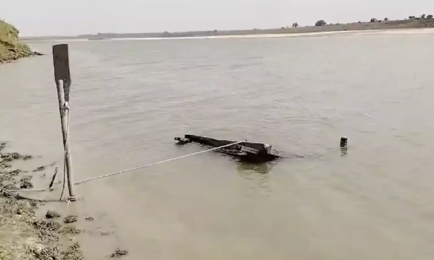 Gwalior News: अचानक इस नदी से गायब हो गई 8 बाइकें और 17 यात्री, फिर अधिकारियो ने उठाया ये कदम