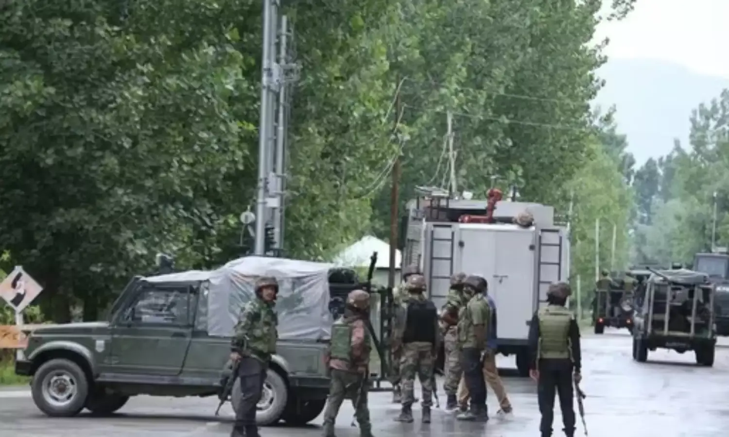 Jammu and Kashmir: जम्मू-कश्मीर के उरी सेना की बड़ी कार्रवाई,घुसपैठ की कोशिश नाकाम, सुरक्षाबलों ने LOC पर दो आतंकियों को किया ढेर