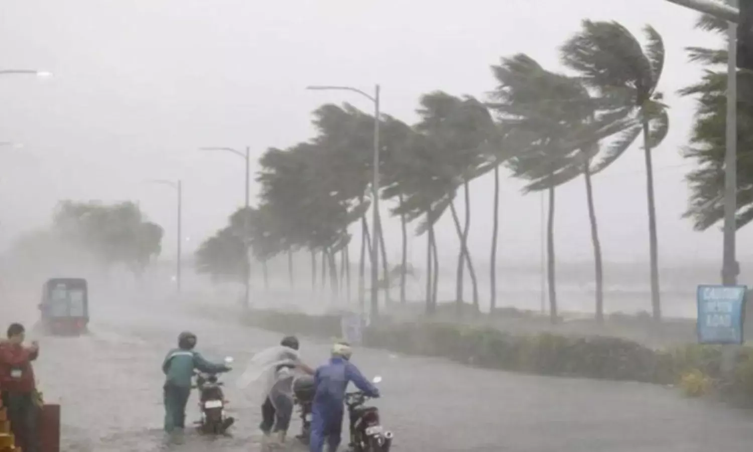 Weather forecast: IMD की चेतावनी  40 जिलों में आएगी तूफानी बारिश, Yellow अलर्ट