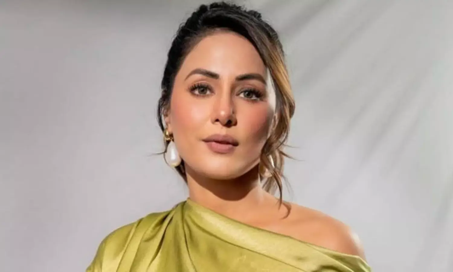 Hina Khan Got Breast Cancer: टीवी एक्ट्रेस हिना खान  को ब्रेस्ट कैंसर,जांच में पता चला स्टेज….