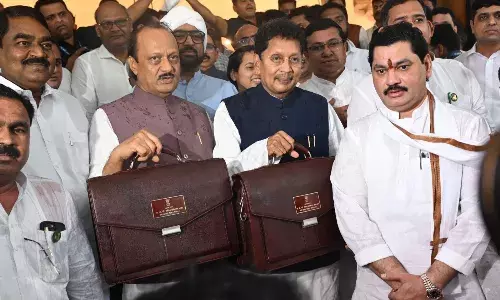 Maharashtra Budget 2024: विधानसभा चुनाव से पहले सरकार ने पेश किया बजट, की ये बड़ी घोषणाएं