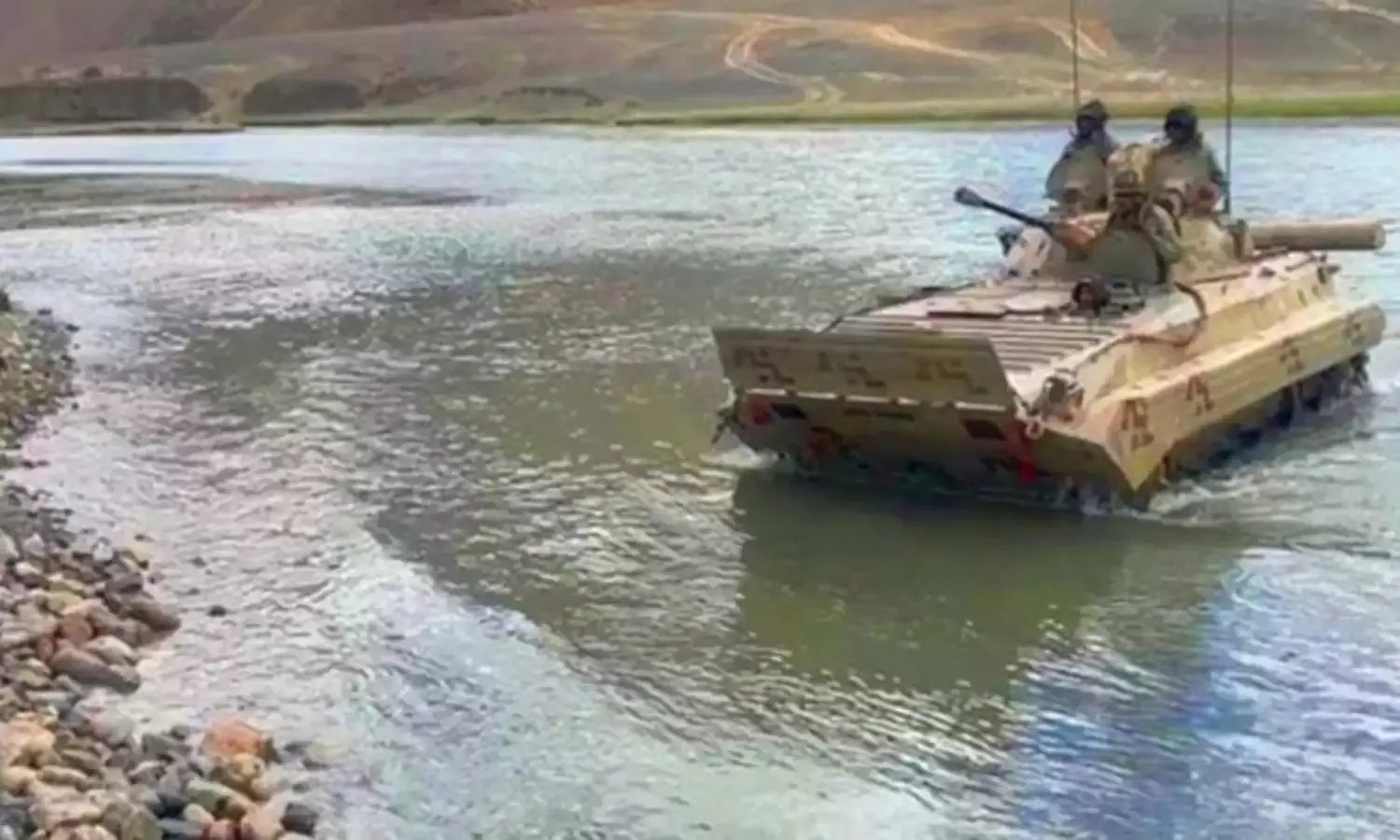 Ladakh Army Truck Accident Update: लद्दाख में टैंक अभ्यास के दौरान हुआ बड़ा हादसा, JCO समेत 5 जवान शहीद, इस कारण हुआ हादसा