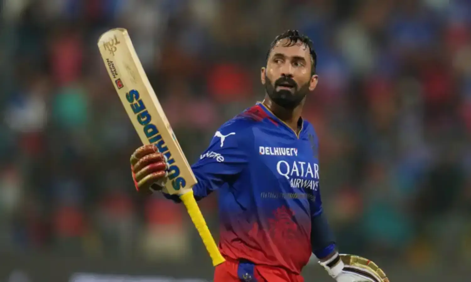 Dinesh Karthik IPL 2025 RCB Comeback: सन्यास लेने के बाद दिनेश कार्तिक को मिली बड़ी जिम्मेदारी, बनाए गए आरसीबी के बैटिंग कोच और मेंटर