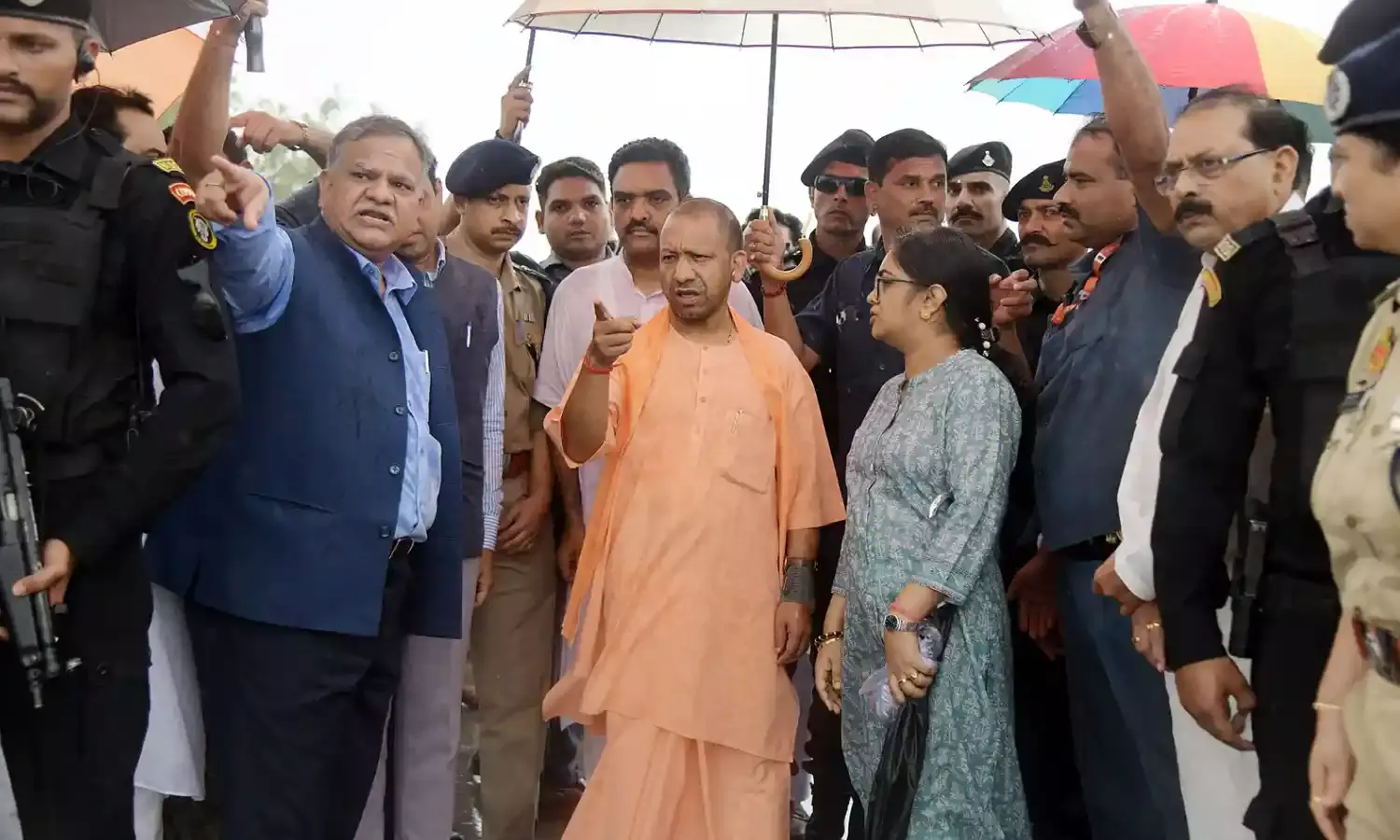 हाथरस सत्संग में मची भगदड़ पर CM योगी आदित्यनाथ ने कहा - दोषियों को छोड़ेंगे नहीं