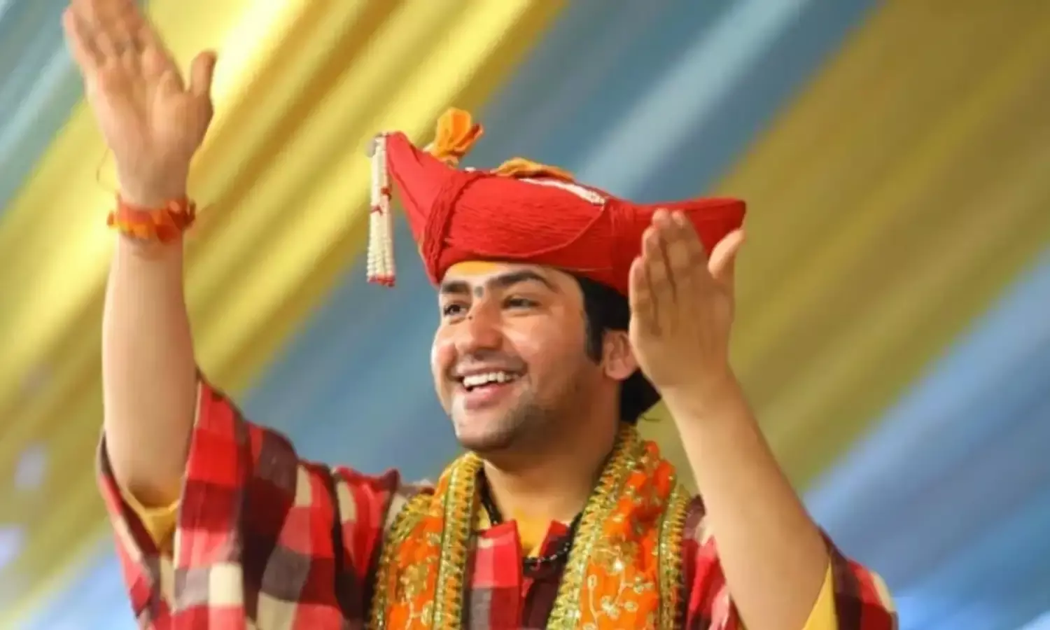 जानिए कौन हैं बागेश्वर धाम के पीठाधीश्वर पंडित धीरेंद्र शास्‍त्री? जिन पर है हुनमान जी की असीम कृपा..