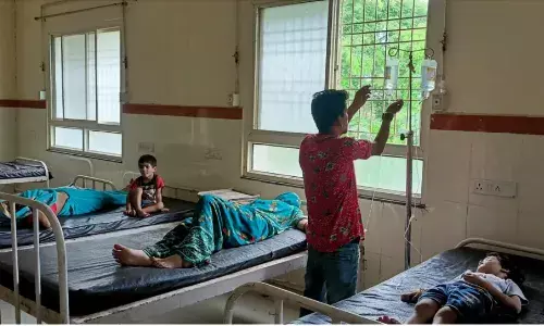 Morena News: लोगों की जान से खेल रहे हैं दुकानदार, खुलेआम बेच रहे हैं सिंथेटिक पनीर, मुरैना में इतने लोग पहुंचे अस्पताल