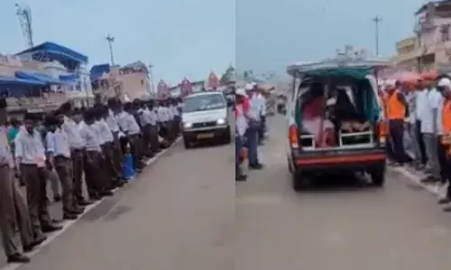 Jagannath Rath Yatra : जगन्नाथ रथ यात्रा में फंस गई थी एम्बुलेंस, RSS ने ऐसे की मदद