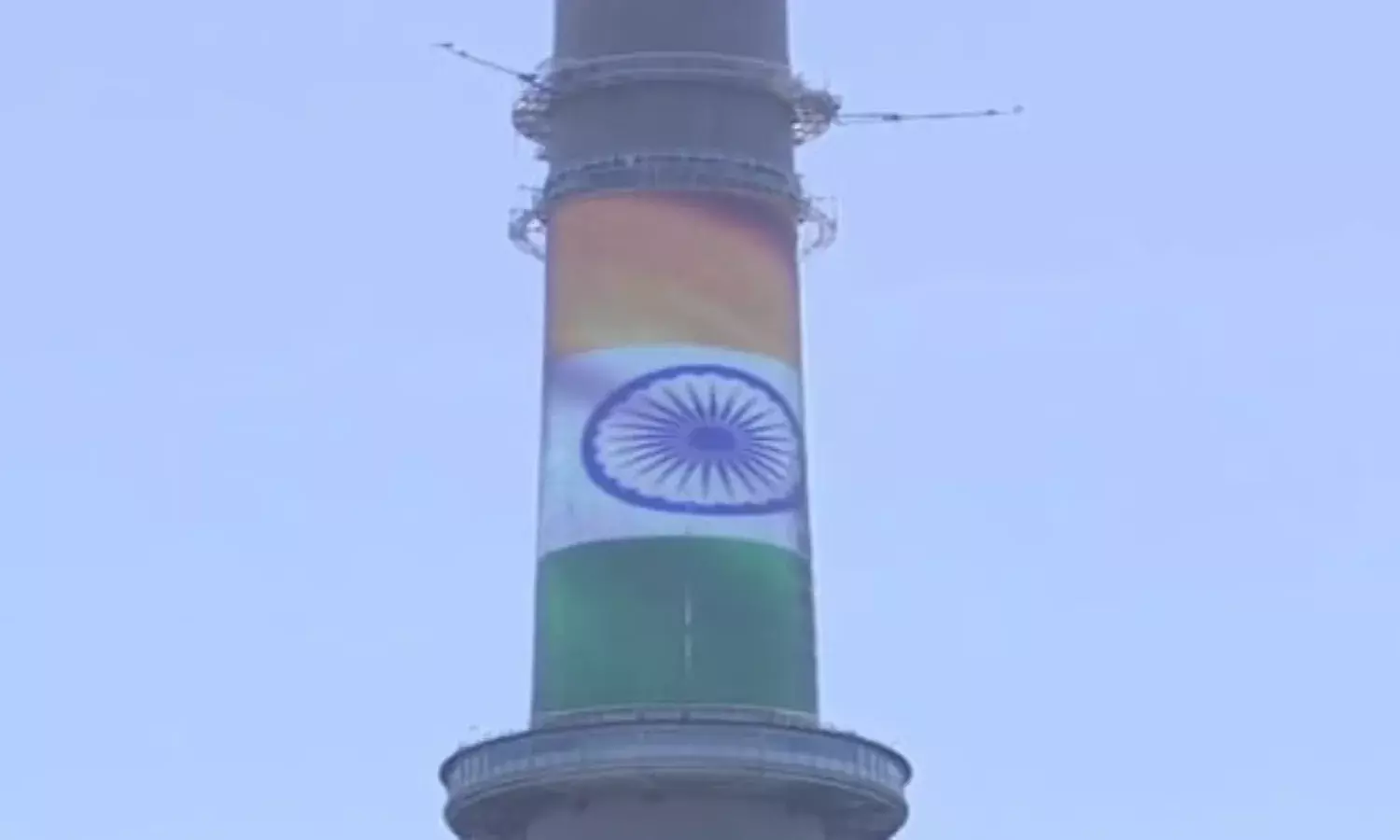 PM Modi Russia Visit: PM मोदी के सम्मान में तिरंगे के रंग में रंगा मॉस्को के ओस्टैंकिनो टावर